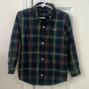 Vineyard Vines boys green and navy plaid long sleeve button down. Size 4T.